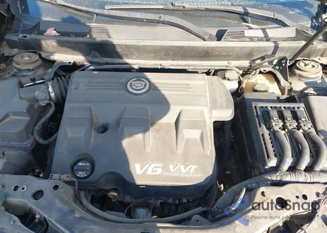 2013 Cadillac Srx Luxury Collection z USA, uszkodzony, nr VIN 3GYFNGE36DS591029